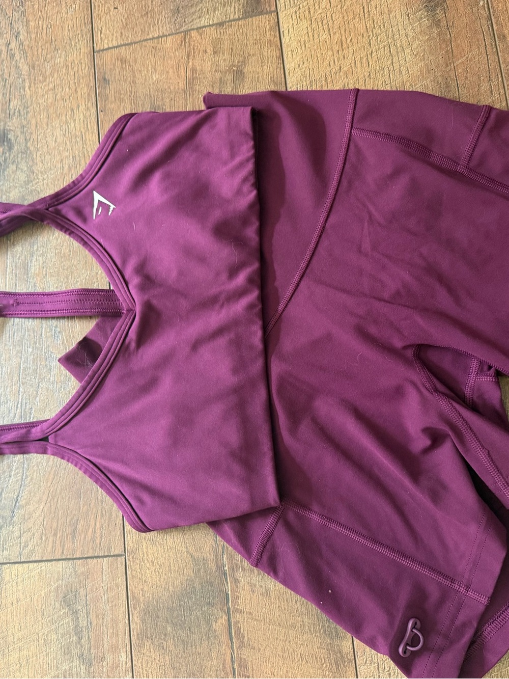 Gymshark Burgundy Seamless Strappy Sports Bra & High-Waist Shorts Set size small